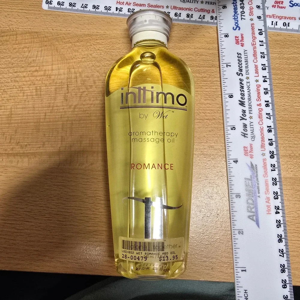 Inttimo by Wet Romance Aromatherapy Massage Oil Cedarwood Patchouli 8oz Bottle
